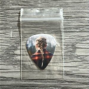 Taylor Swift Evermore Guitar Pick